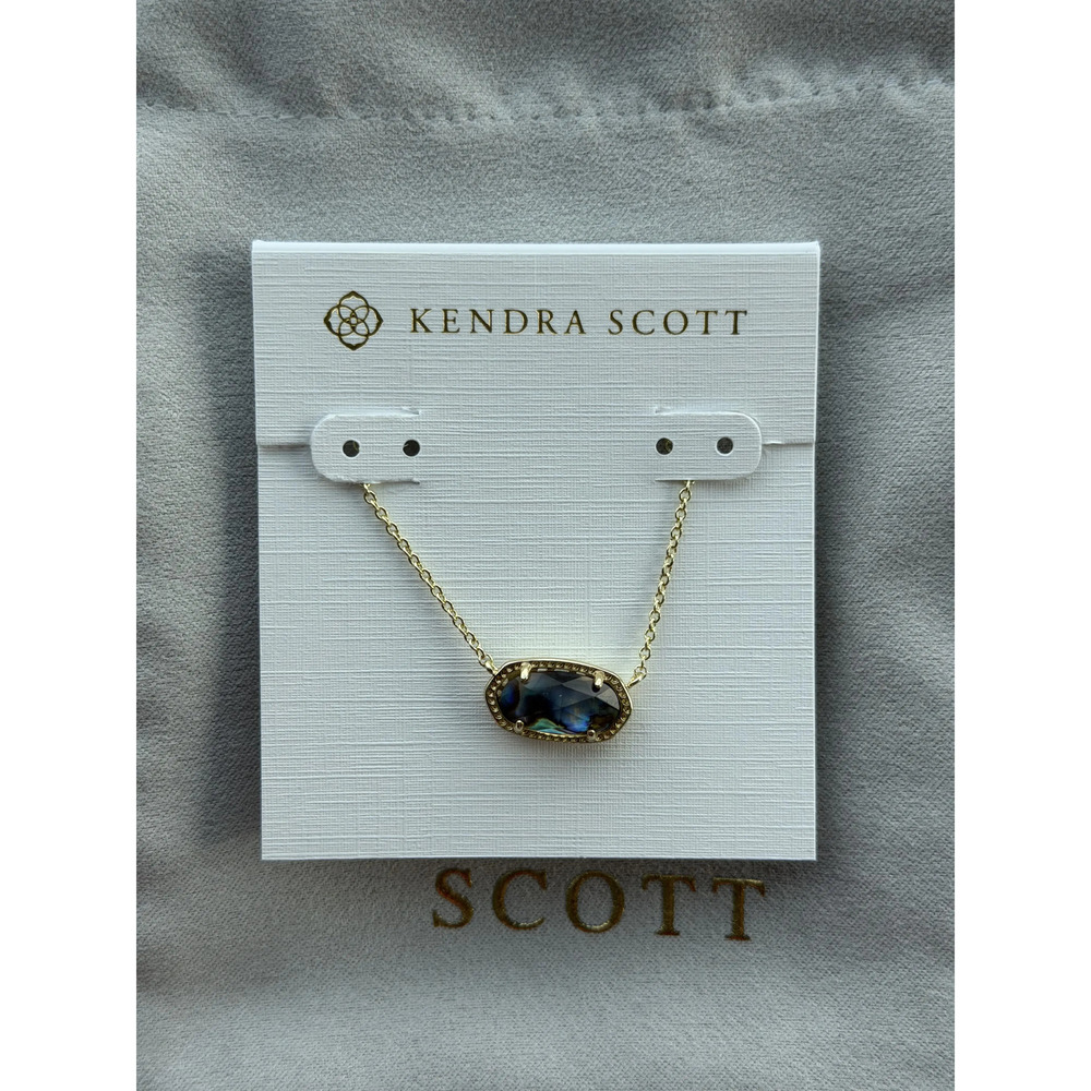 Kendra Scott pendant necklace